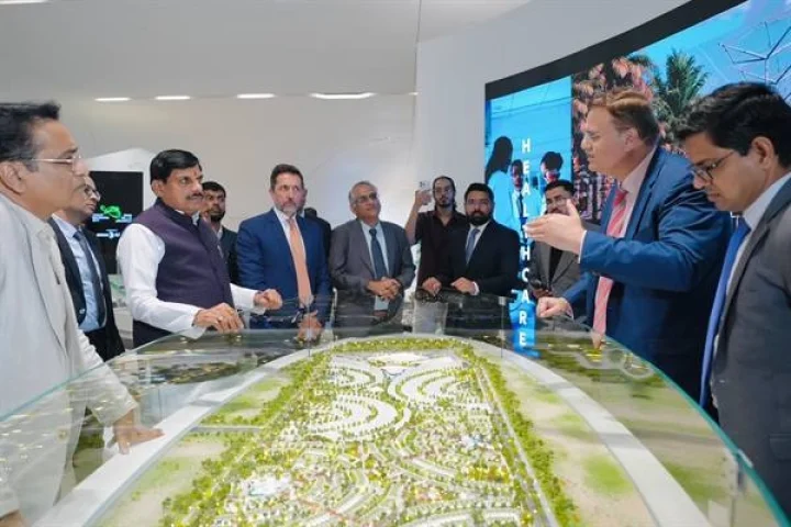 मुख्यमंत्री डॉ. मोहन यादव ने शारजाह में बी-आह मुख्यालय का किया दौरा, वेस्ट मैनेजमेंट सहित कई विषयों पर हुआ मंथन