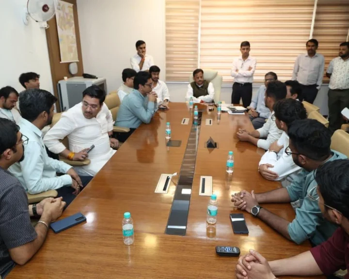 MBBS interns protest in Bhopal ends; two police personnel reassigned to police lines over the use of water cannons on interns