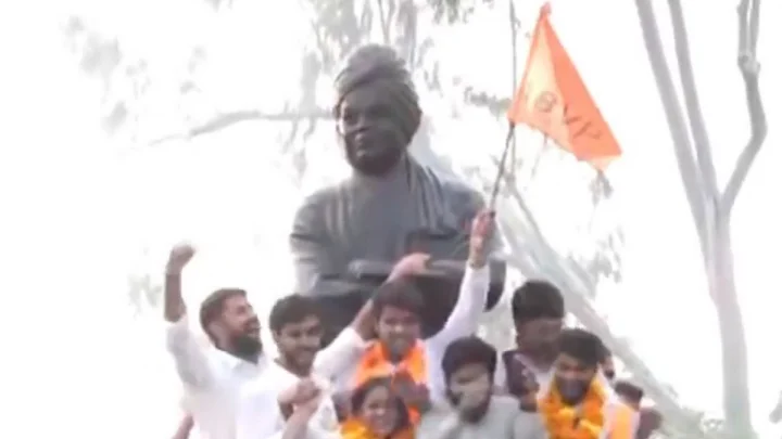 Youth Ki Goonj को स्टूडेंट्‍स ने किया खारिज, DUSU में ABVP की जीत को लेकर राहुल गांधी पर BJP नेताओं का निशाना