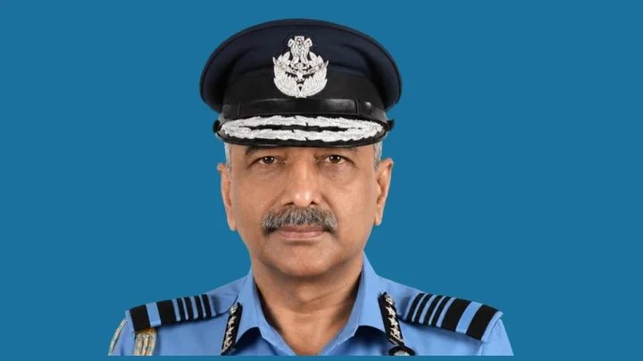 Air Marshal आशुतोष दीक्षित बने भारतीय वायु सेना के नए प्रमुख, 3500 घंटे से ज्यादा उड़ान का अनुभव