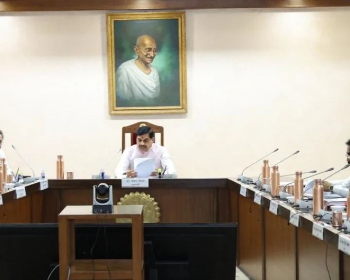 CM Dr. Mohan Yadav recalled PM Narendra Modi's 25-year tenure of public service.सीएम डॉ. मोहन यादव 