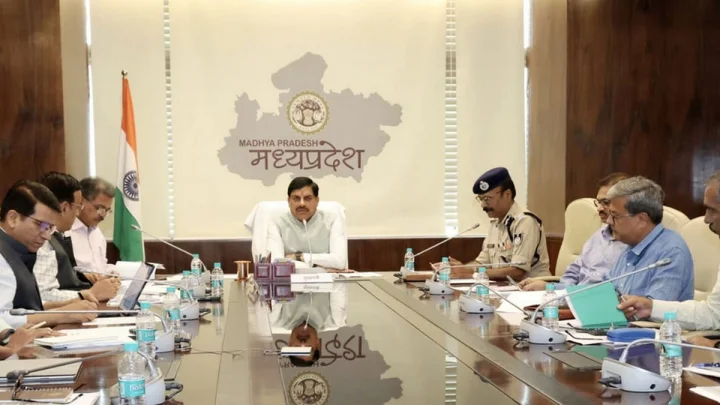 MP : दिवाली-त्योहारों पर कार्बाइड गन और लैम्प पर सख्ती, CM डॉ. मोहन यादव बोले- हादसा हुआ तो कलेक्टर-SP होंगे जिम्मेदार
