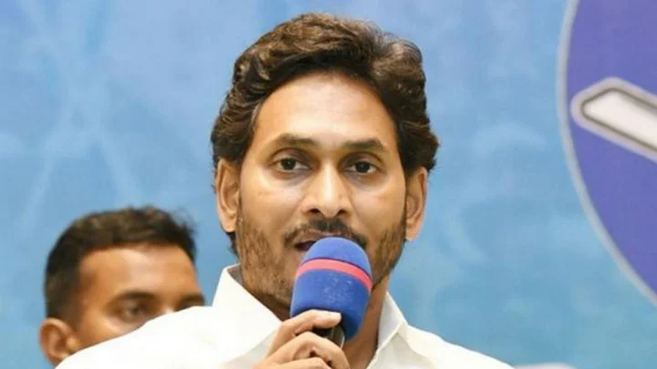 BJP से मोहभंग या INDIA गठबंधन की ओर कदम? क्या 2029 से पहले बदल सकती है YSRCP की रणनीति