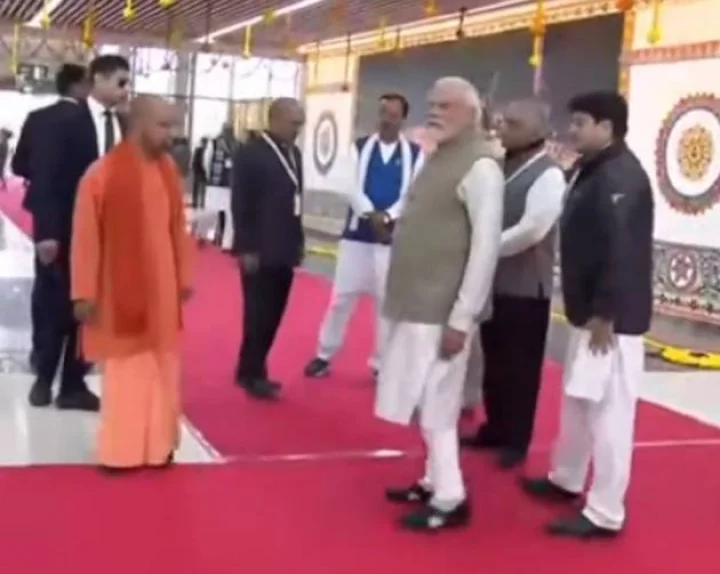 modi inaugurates ayodhya airport