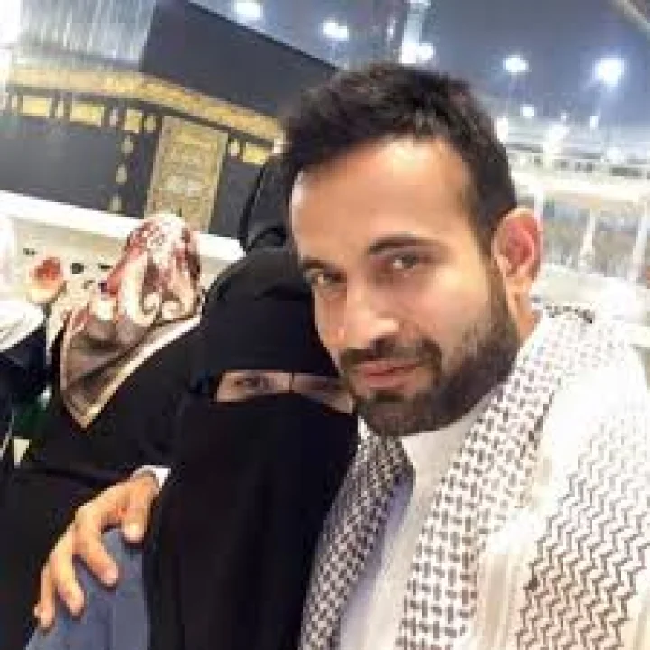 Irfan Pathan hit back a twitter users