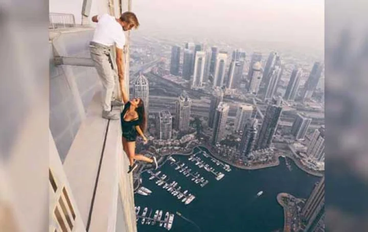 ರೂಪದರ್ಶಿಯೊಬ್ಬಳ ಫೋಟೋಶೂಟ್