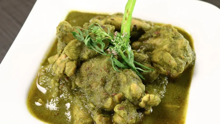 ಗ್ರೀನ್ ಚಿಲ್ಲಿ ಚಿಕನ್