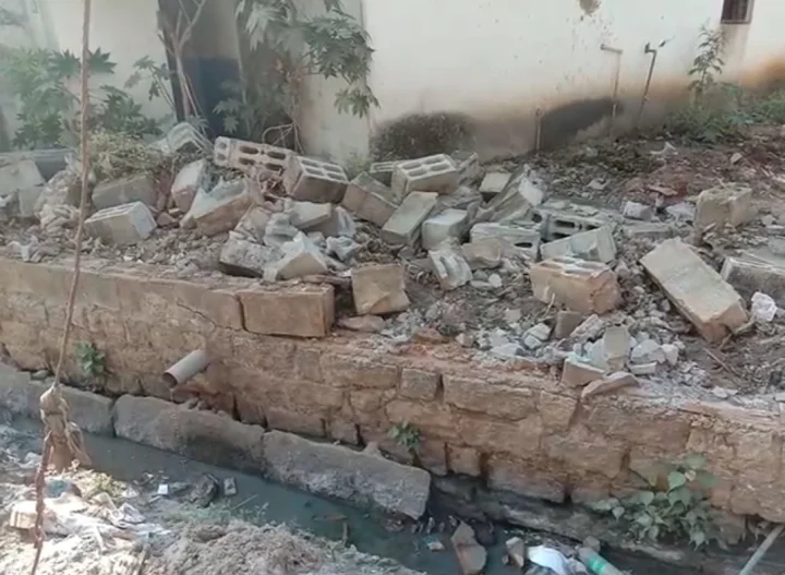 ಅಧಿಕಾರಿಗಳು