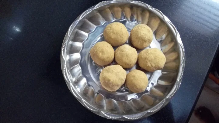 ಬೇಸಿನ್ ಲಾಡು