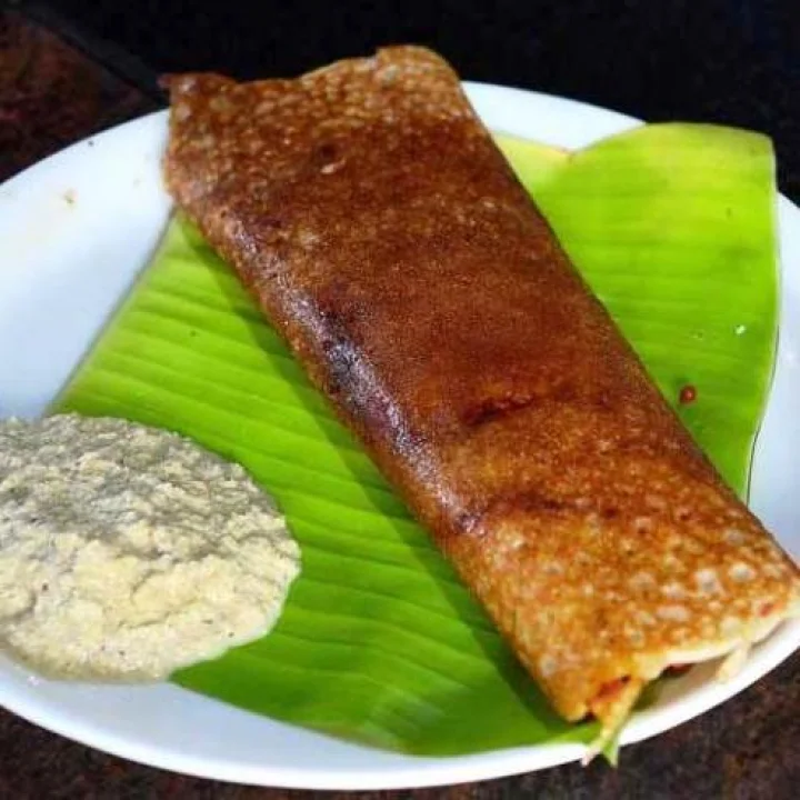 Monsoon Recipe:  डाळीपासून बनवा ही स्वादिष्ट डिश, पावसाळ्यात खायला मजा येईल