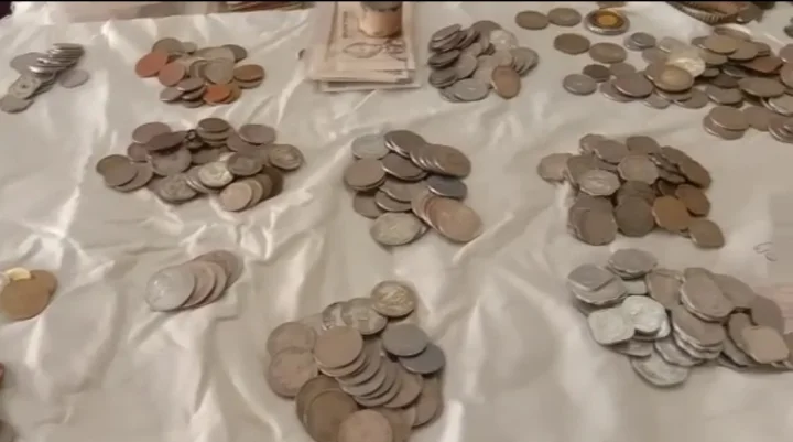 ನಾಣ್ಯ ಪ್ರದರ್ಶನ