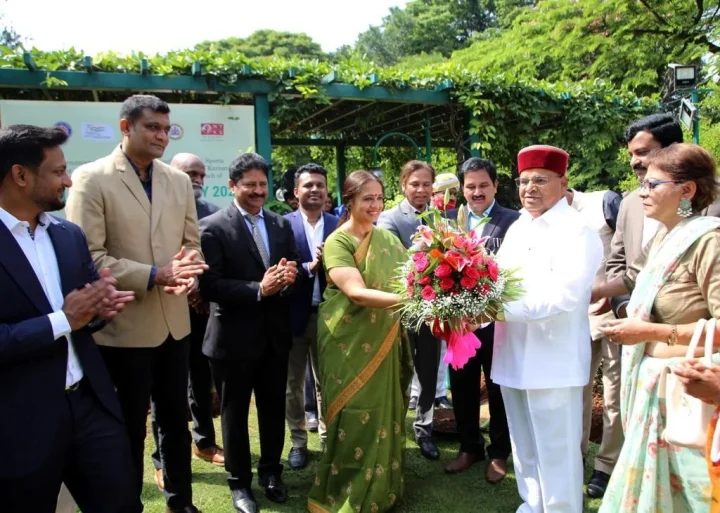 Planting program by the Governor