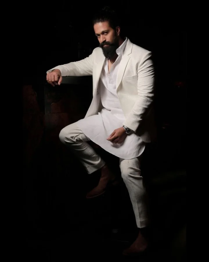ರಾಕಿಂಗ್ ಸ್ಟಾರ್ ಯಶ್