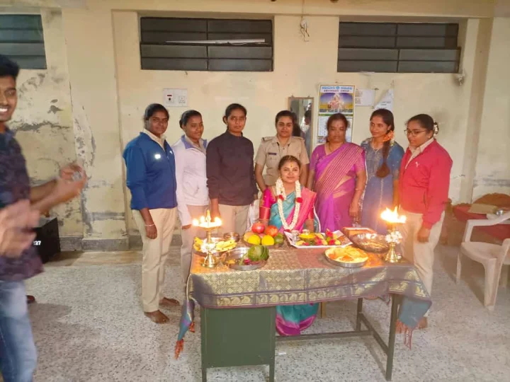 ಮೈಸೂರಿನ ಪೊಲೀಸ್ ಠಾಣೆಯಲ್ಲಿ ಸೀಮಂತ ಕಾರ್ಯ