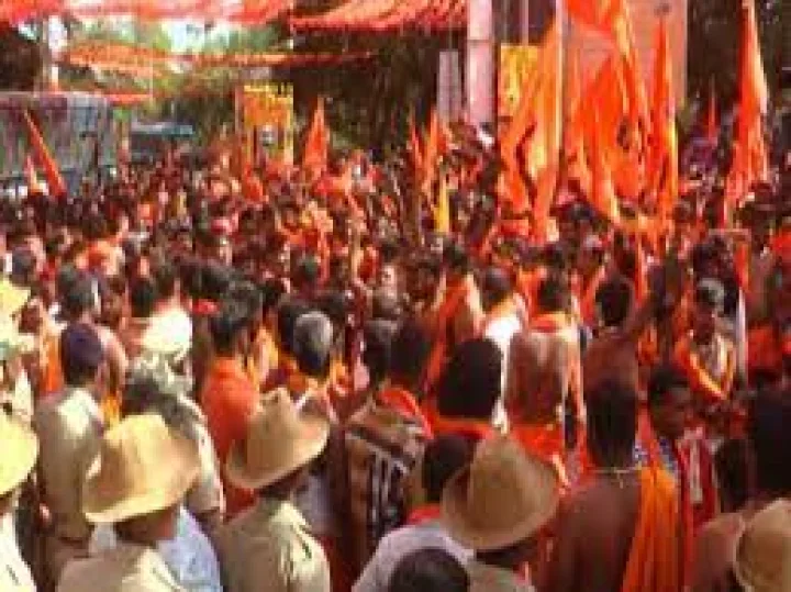 Visiting temples for New Year