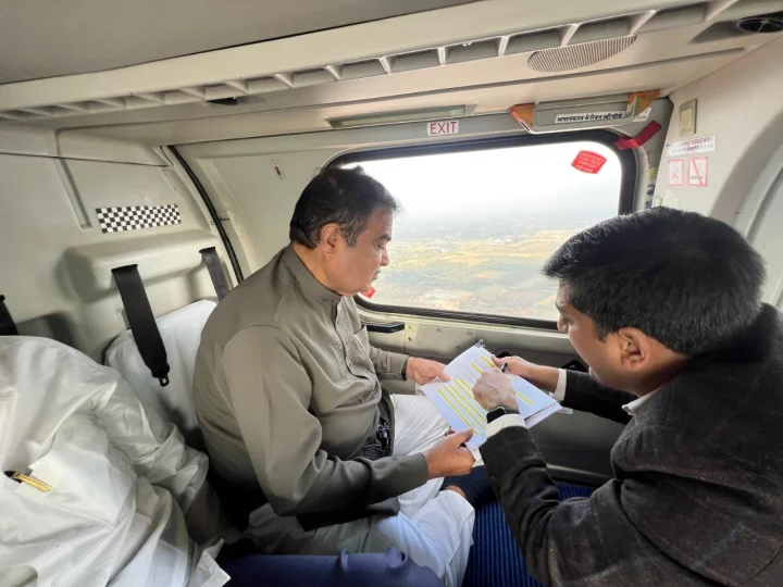 Union Minister Shri Nitin Gadkari reviewed the progress of Bangalore