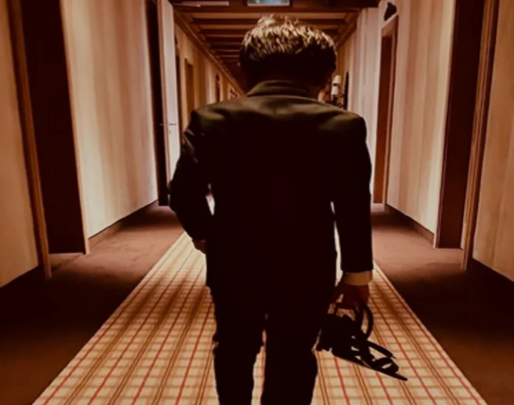 Kareena Kapoor Son Taimur, Caring Taimur Ali Khan, Taimur Ali Khan Viral Photo