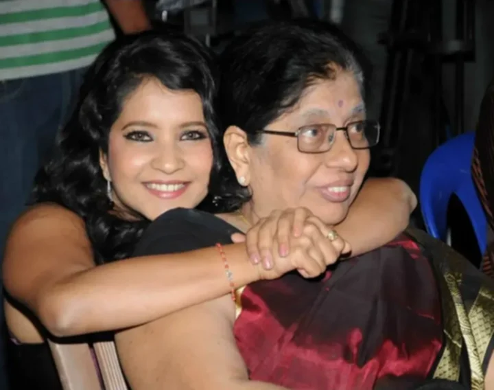 Shubha Poonja Mother No More