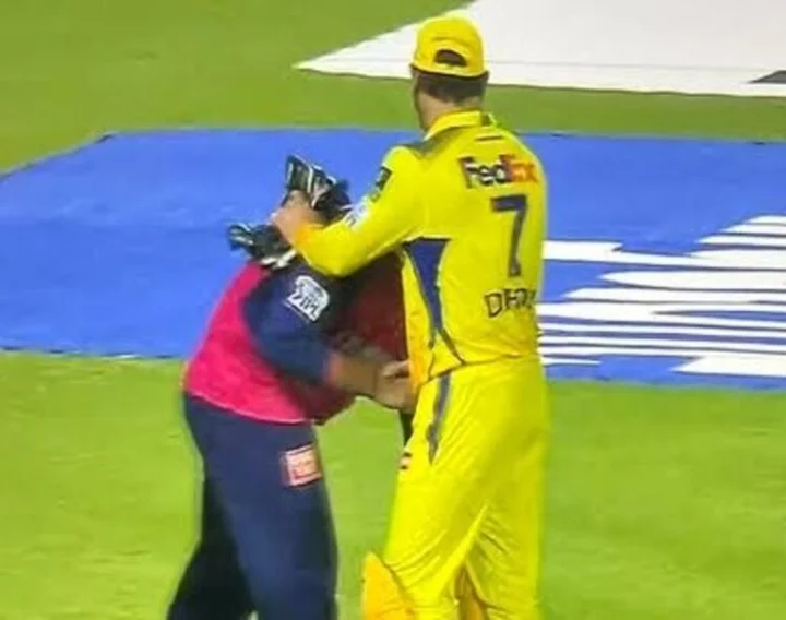 Vaibhav Suryavamshi, Dhoni