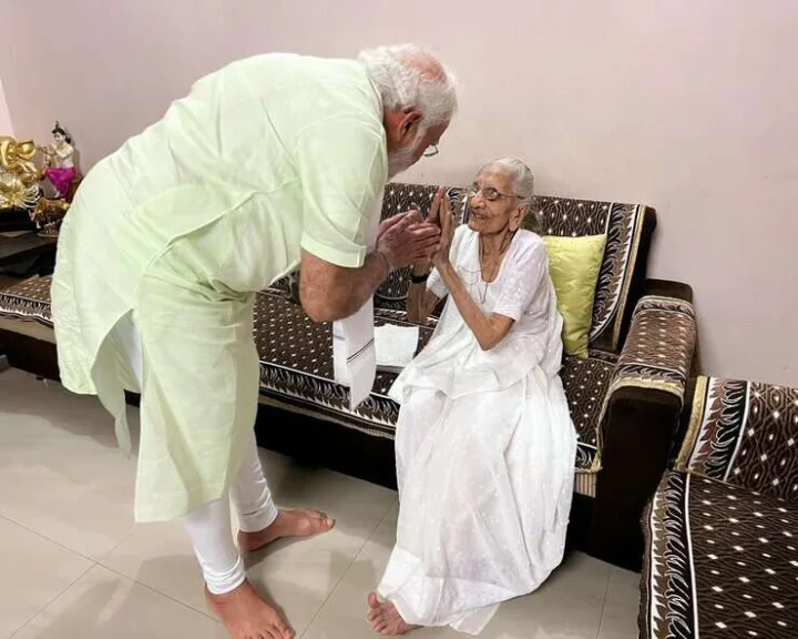 Modi mother