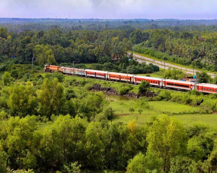 ಹುಬ್ಬಳ್ಳಿ ಕೊಲ್ಲಂ ರೈಲು