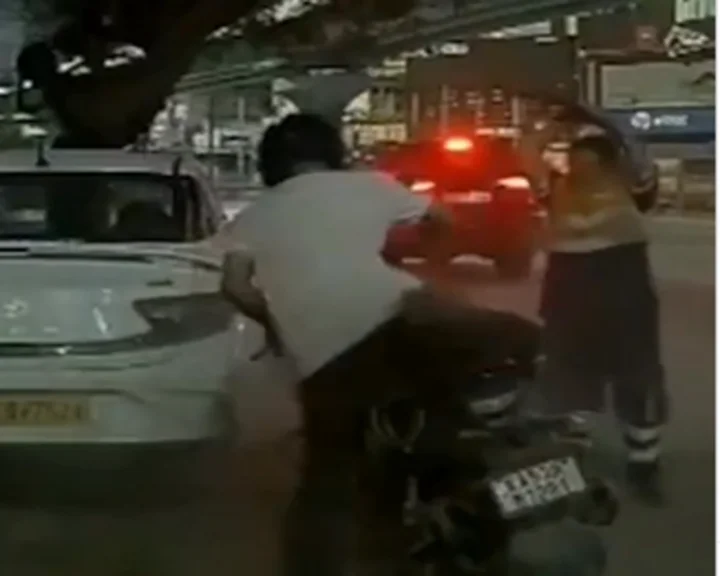 Man Private Part Showing Case