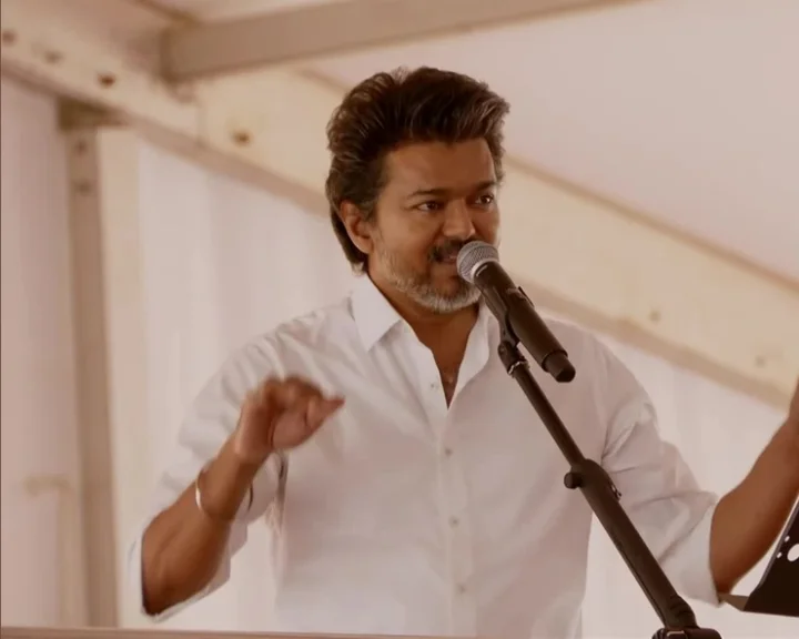 ಕೊನೆಗೂ ವಿಚ್ಛೇದನ ಕುರಿತು ಮೌನ ಮುರಿದ ದಳಪತಿ ವಿಜಯ್: ಪಕ್ಷದ ವೇದಿಕೆಯಲ್ಲಿ ಹೇಳಿದ್ದೇನು