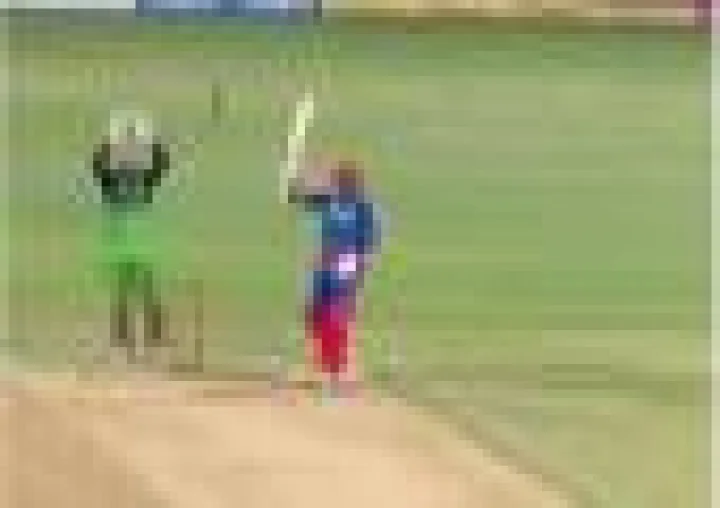 RCB VS DC: ಬರ್ತಡೇ ದಿನ ಚಿನ್ನಸ್ವಾಮಿಯಲ್ಲಿ ಆಡಿದ ಕೆ ಎಲ್‌ ರಾಹುಲ್‌ಗೆ ಸ್ಟೇಡಿಯಂನಲ್ಲಿ ಸಿಕ್ಕ ಬರ್ತಡೇ ವಿಶ್ Video ನೋಡಿ