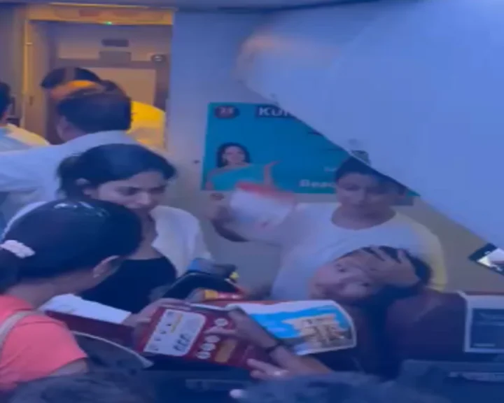Delhi-Pune SpiceJet flight