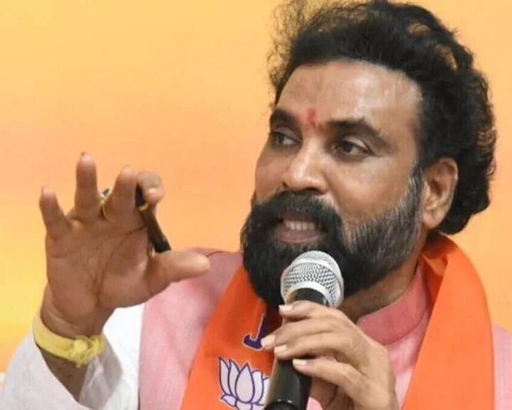 B Sriramulu
