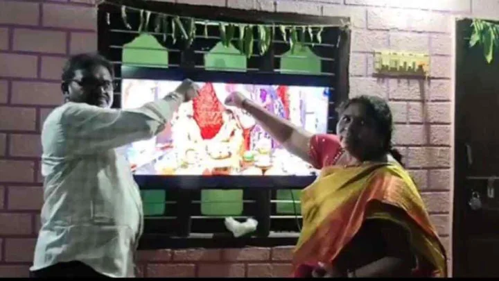 ಆನ್‌ಲೈನ್‌ನಲ್ಲಿ ಮಗಳ ಮದುವೆ ನೋಡಿ ಕಣ್ಣೀರಿಟ್ಟ ಹೆತ್ತವರು: Video