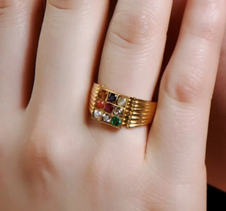 നവരത്ന മോതിരം 