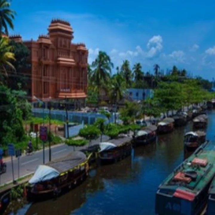 ഇന്ത്യയിലെ ഏറ്റവും ശുചിത്വമുള്ള നഗരം ആലപ്പുഴ