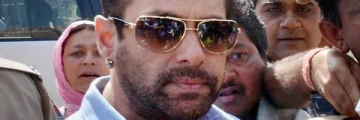 salman khan support pm decision बँकेच्या रांगेत सलमान खान