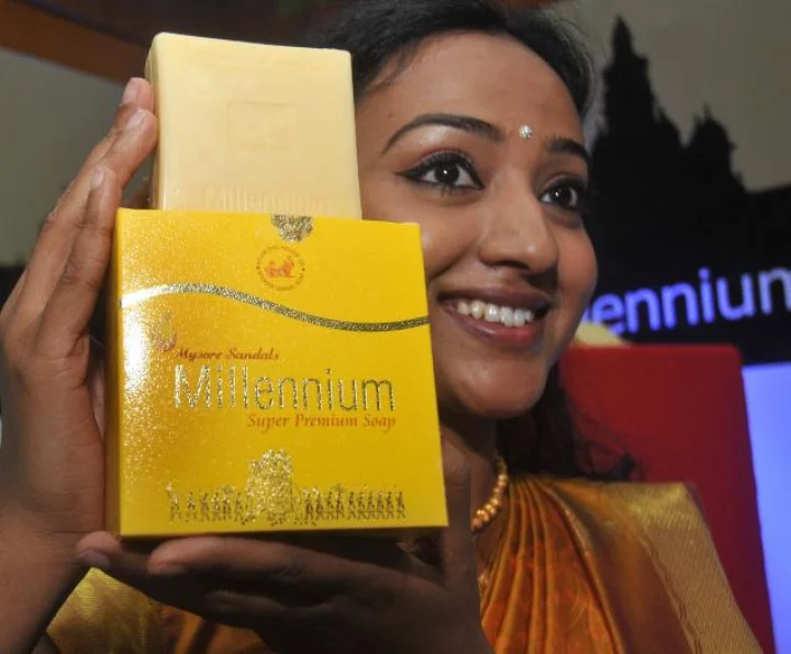 മൈസൂര്‍ ചന്ദന സോപ്പ് കമ്പനിയ്ക്ക് 100 വയസ്സ്; പിറന്നാളാഘോഷത്തില്‍ തൊഴിലാളികള്‍ക്ക് കിടിലന്‍ സമ്മാനം