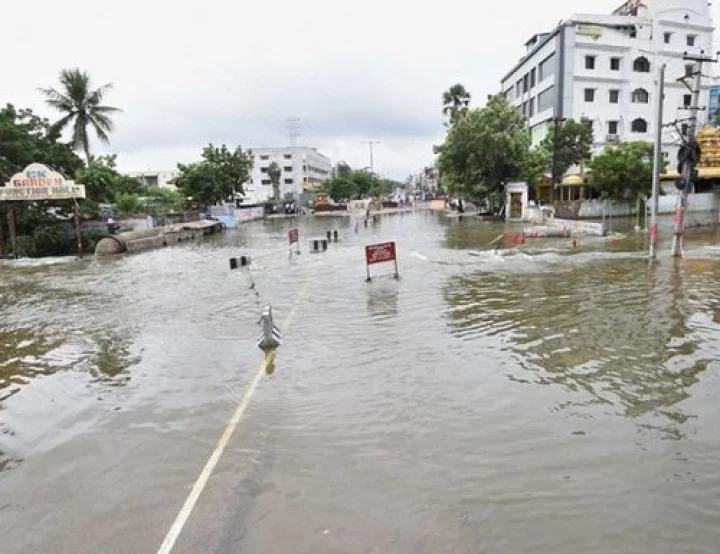 കനത്ത മഴ
