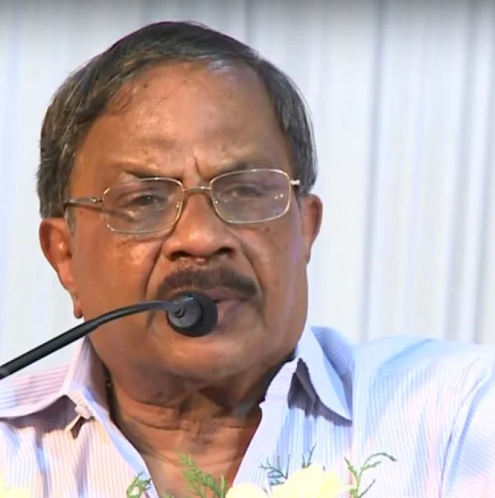 പണ്ടൊക്കെ ആയിരുന്നെങ്കില്‍ ആരോടെങ്കിലും പണം കടം വാങ്ങാമായിരുന്നു, ഇന്ന് അതിനും കഴിയുന്നില്ല: എംടി