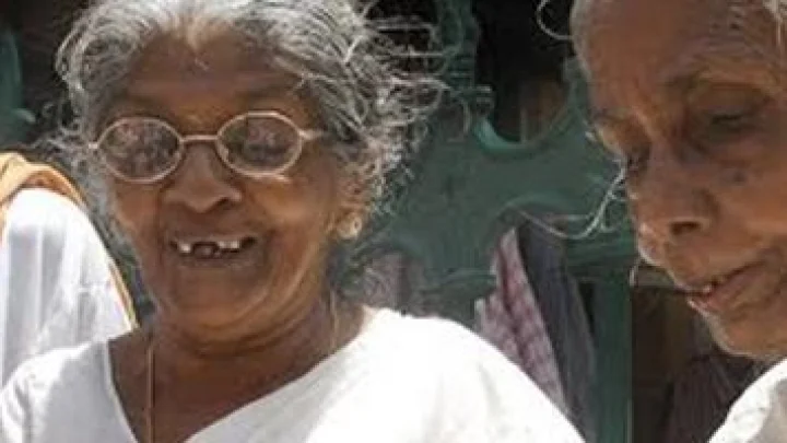 Old Age Pension Scheme Maharashtra 2022: महाराष्ट्र वृद्ध पेंशन योजना ,पात्रता, लाभ, अर्ज कसा करावा जाणून घ्या