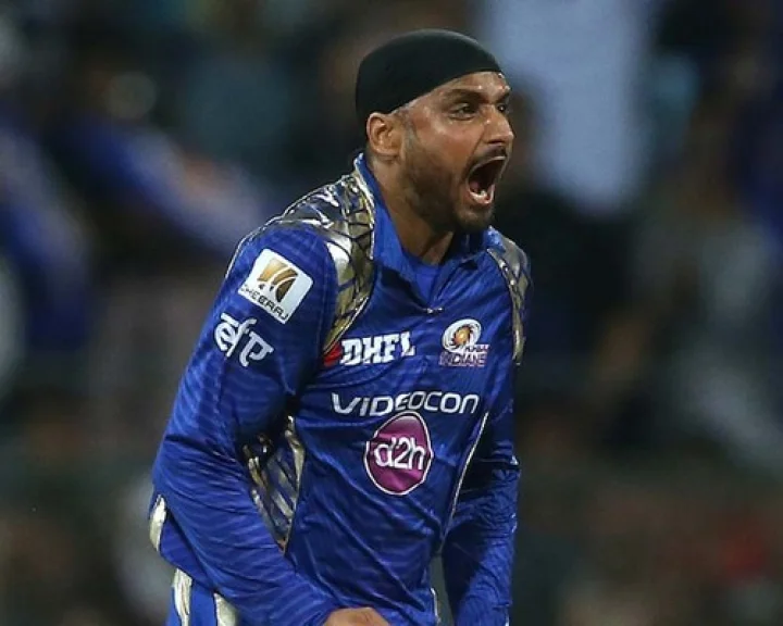Harbhajan Singh achieves 200th Twenty20 Wicket