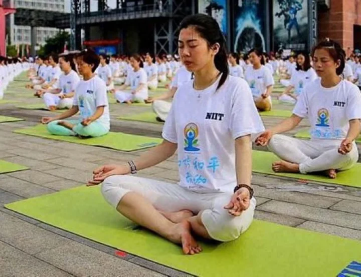 Yogasanam 