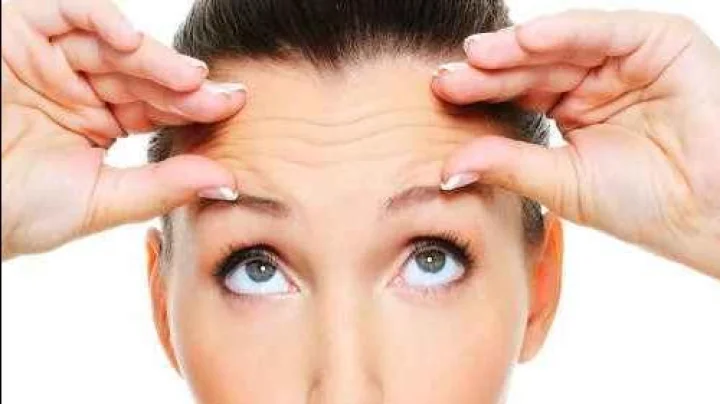 Face Yoga For Dark Circles:कोणत्याही महागड्या क्रिमशिवाय नाहीशी होईल काळी वर्तुळे, रोज 10 मिनिटे हा फेस योगा करा