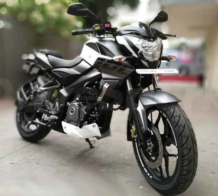 Bajaj Pulsar NS200 ABS 