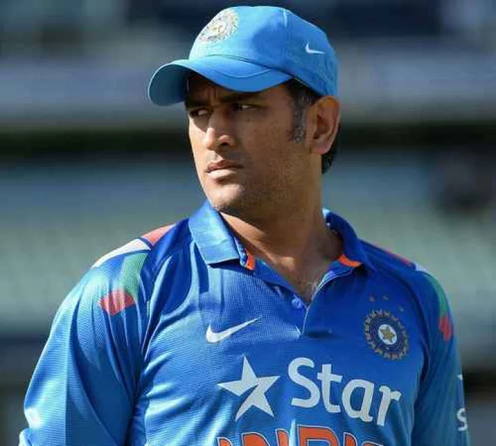 Dhoni