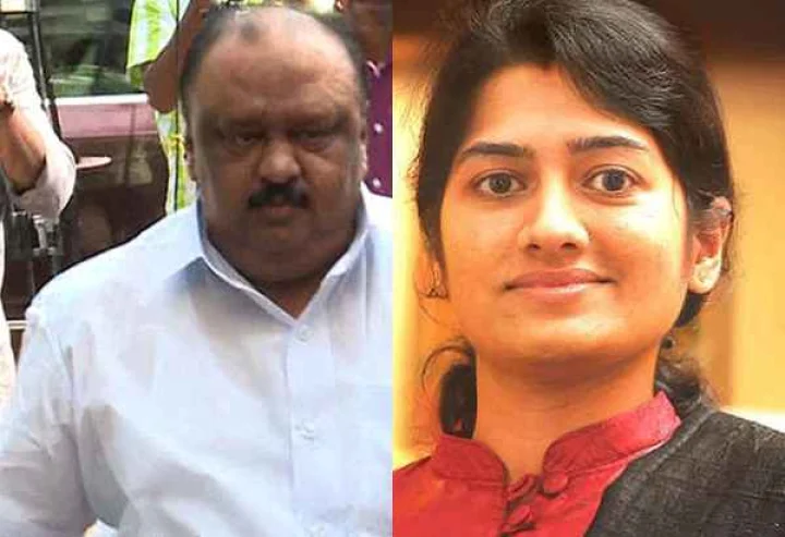 കായല്‍ കൈയ്യേറ്റം