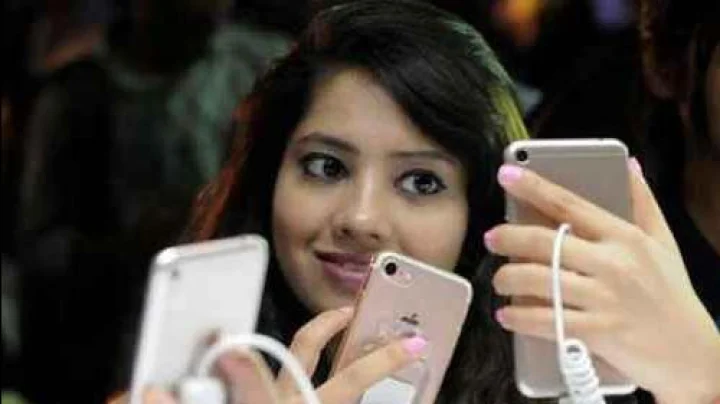 जिकडं पाहावं तिकडे ह्याचाच आहे बोलबाला