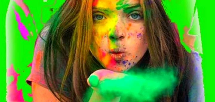 ഇന്ത്യ നിറങ്ങളില്‍ കുളിക്കുന്ന ദിനം - ഹോളി
