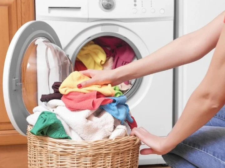 How to remove stains from white clothes in washing machine