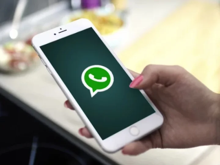 whatsapp-qr-code-scam-users-money-stolen-upi-whatsapp-pay-feature-profile-qr-code-reason-stay-alert/