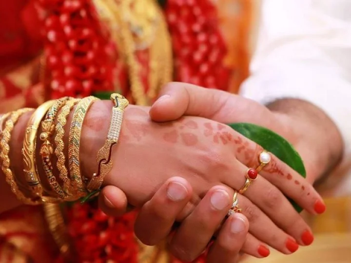 Decreasing traditional wedding
