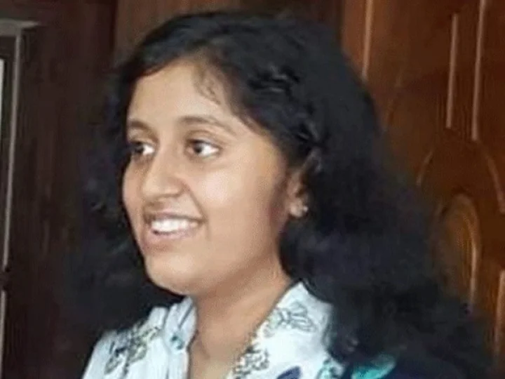 വിദ്യാർത്ഥിനി